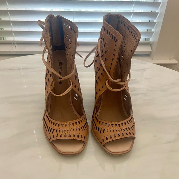 Jeffrey Campbell Size 8 Rodillo Cutout Hi Wedge Peep Sandals in Nude - Picture 6 of 8